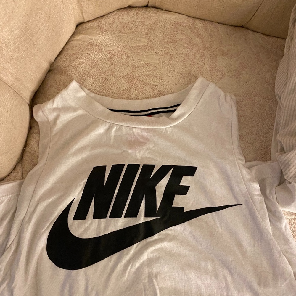Nike White Muscle Tank